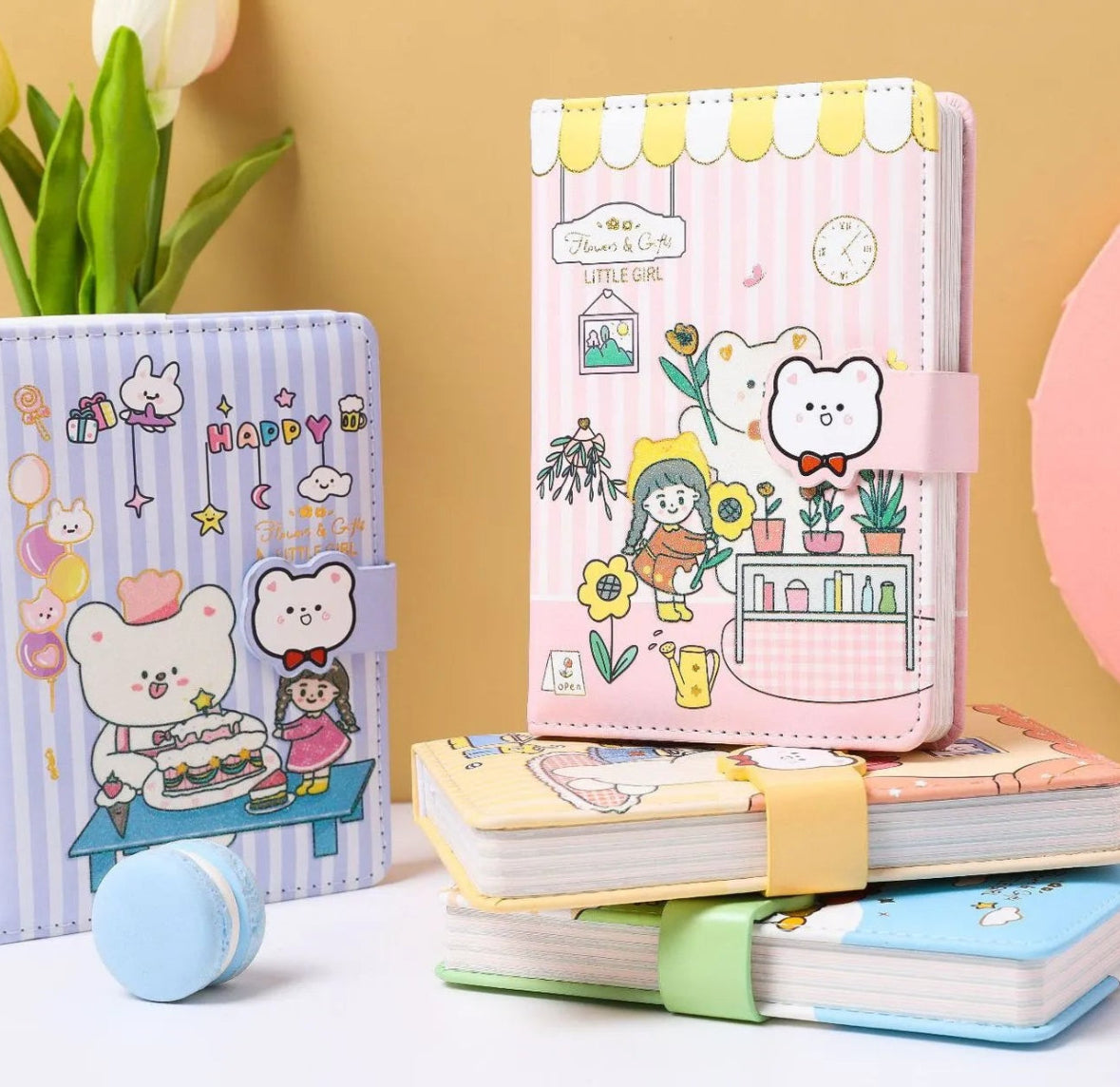Happy friends diary with magnetic clasp